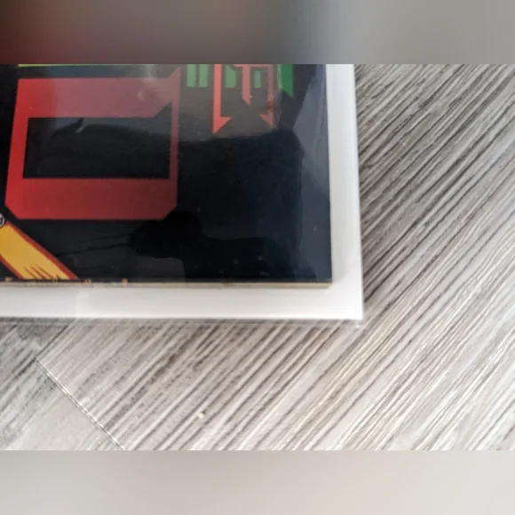 Judge Dredd #8 comic - Picture 3 of 5